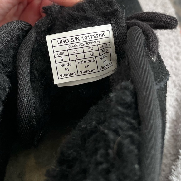 Black Ugg Neumel - Picture 3 of 6